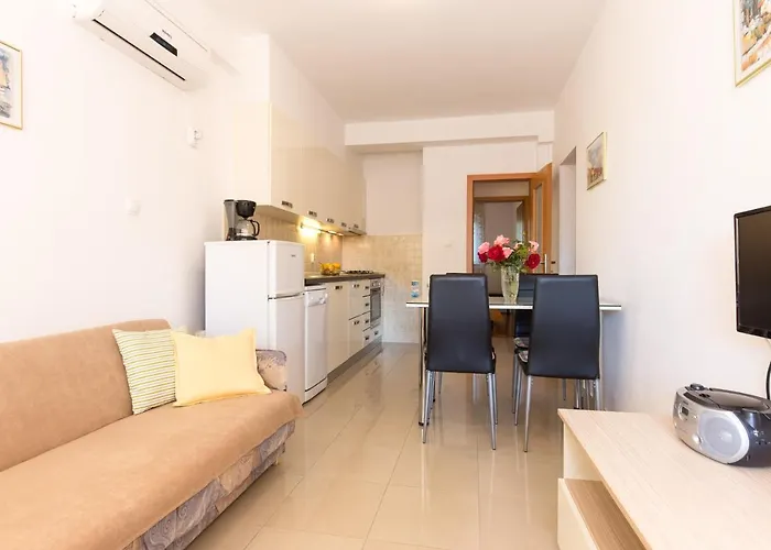 Lana Appartement Punat